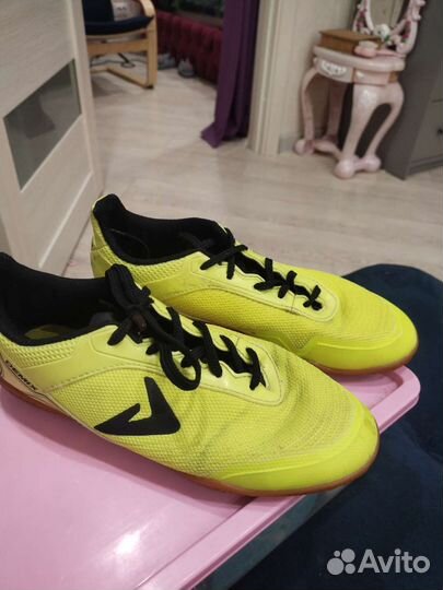 Футзалки 35 щитки детские