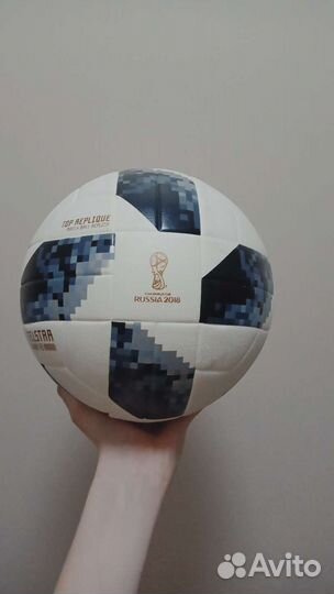Футбольный мяч adidas telstar fifa 2018