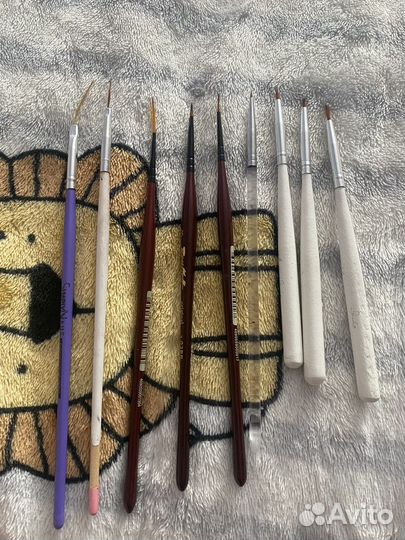 Кисти для маникюра