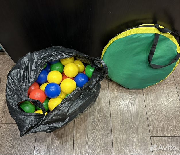 Детская палатка с шариками