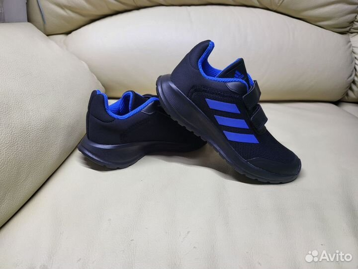 Кроссовки Adidas новые 35, 36, 36.5, 37, 38