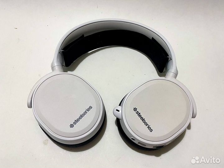 Наушники Steelseries arctis 3 белые