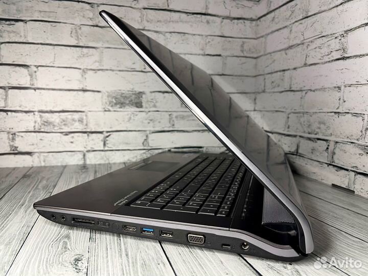 Игровой ноутбук Asus 17.3 