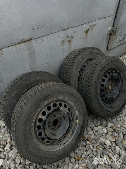 Bridgestone Ice Cruiser 7000 195/65 R15 91T