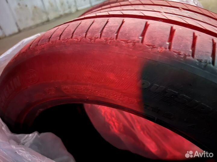 Michelin Latitude Sport 3 225/50 R19 и 285/45 R19