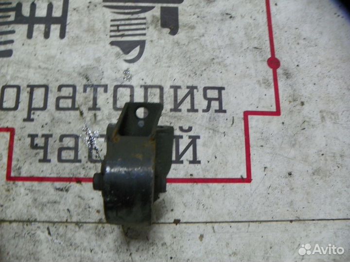 Опора двигателя задняя Kia Sportage