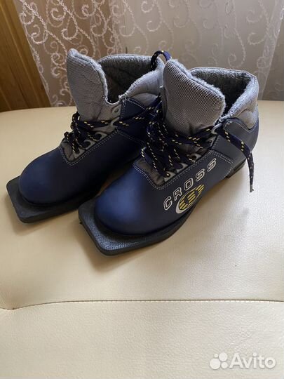 Лыжные ботинки