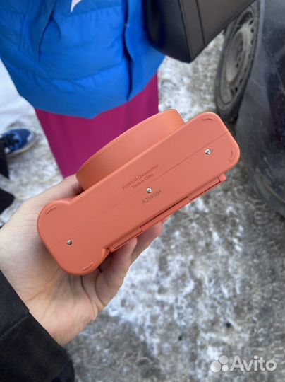 Фотоаппарат поларойд моментальной печати в ренду