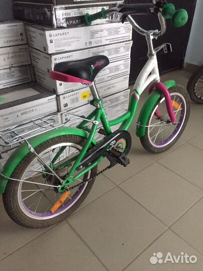 Детский велосипед четырехколесный