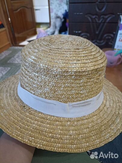 Шляпа женская соломенная