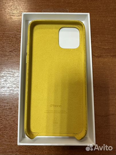 Чехол на iPhone 11 PRO кожаный оригинал