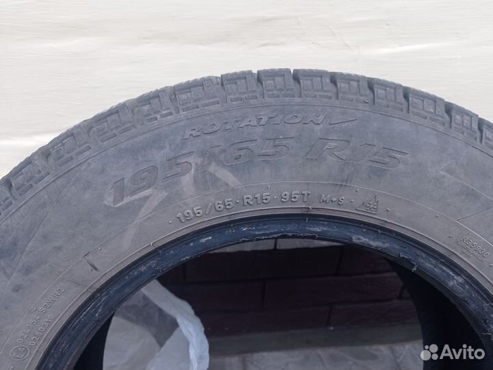 Pirelli Winter Ice Zero 195/65 R15