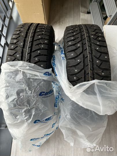Bridgestone Ice Cruiser 7000S 215/65 R16