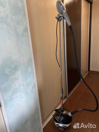 Отпариватель для одежды вертикальный