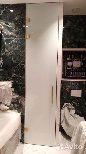 Стеклянные двери на заказ