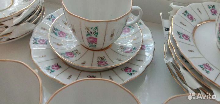 Сервиз СССР. Кофейный лфз. 22 предмета.Розочки