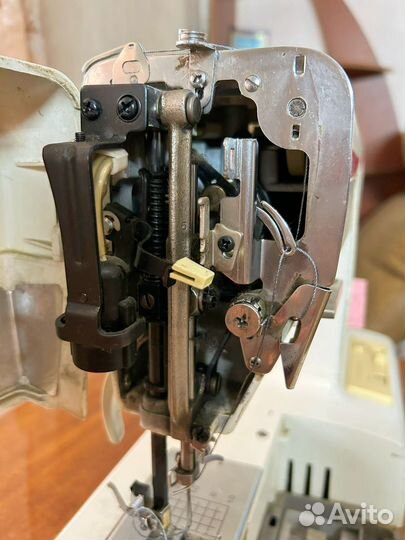 Швейная машинка bernina/brother
