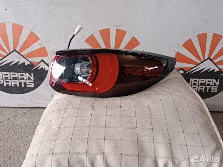 Фонарь задний правый Mazda CX-5