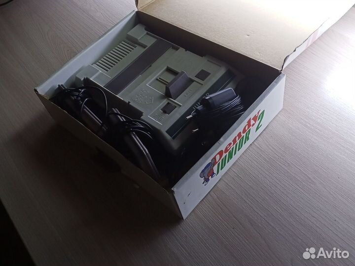 Игровая приставка dendy junior2