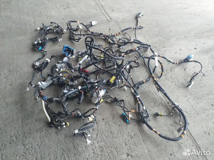 Проводка салона Toyota Highlander 2