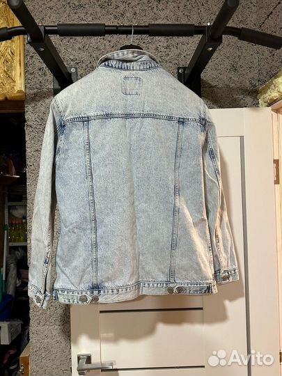 Джинсовая куртка Pull and bear