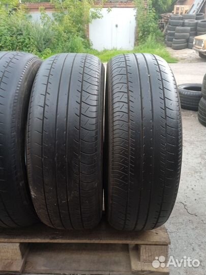 Yokohama dB Decibel E70 215/60 R16