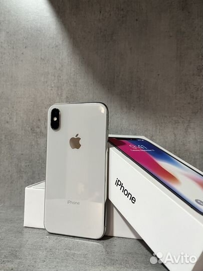 iPhone X, 64 ГБ