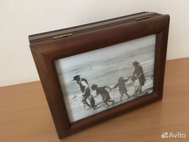 Деревянная шкатулка для хранения украшений