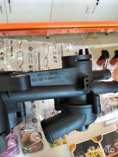 Термостат Volkswagen Polo Sedan 2010- / Golf 6