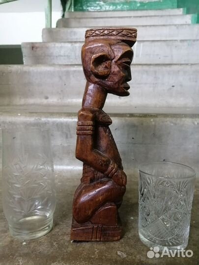 Деревянная статуэтка из Конго