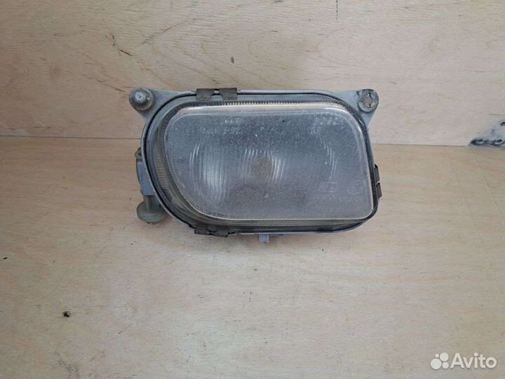 Противотуманная фара w210 e200
