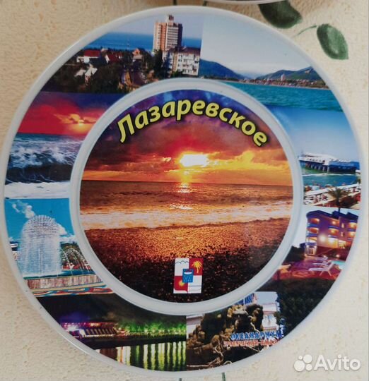 Настенные тарелки большие