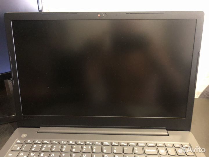 Lenovo v130 15ikb
