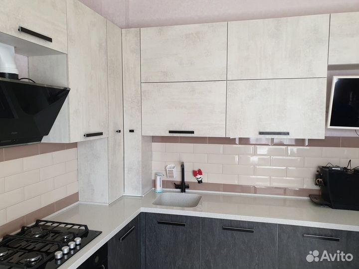 Кухня по индивидуальному заказу