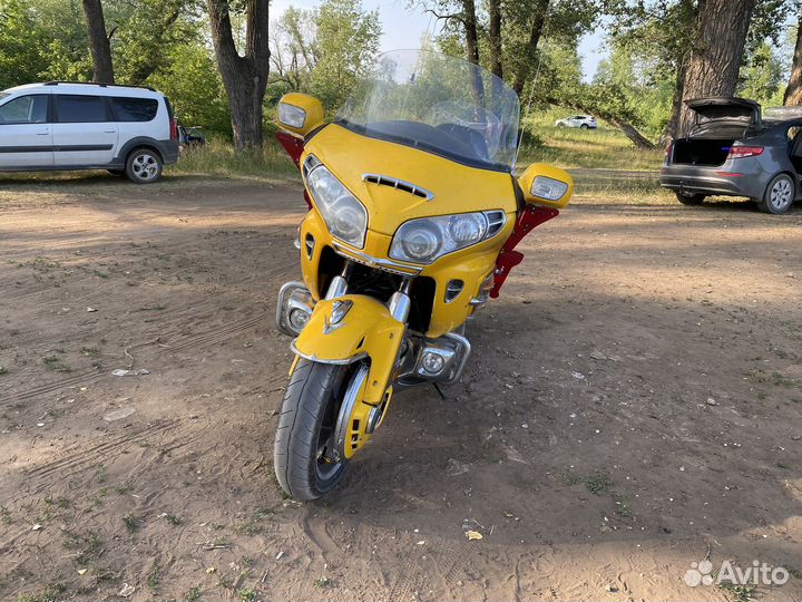 Хонда голда