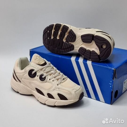 Кроссовки женские Adidas Astir