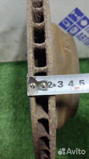 Тормозной диск задний левый Volkswagen Touareg