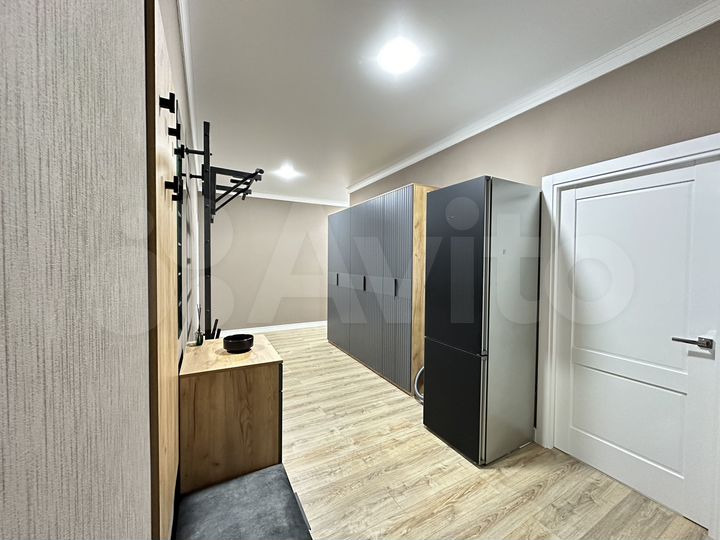 3-к. квартира, 90 м², 4/9 эт.