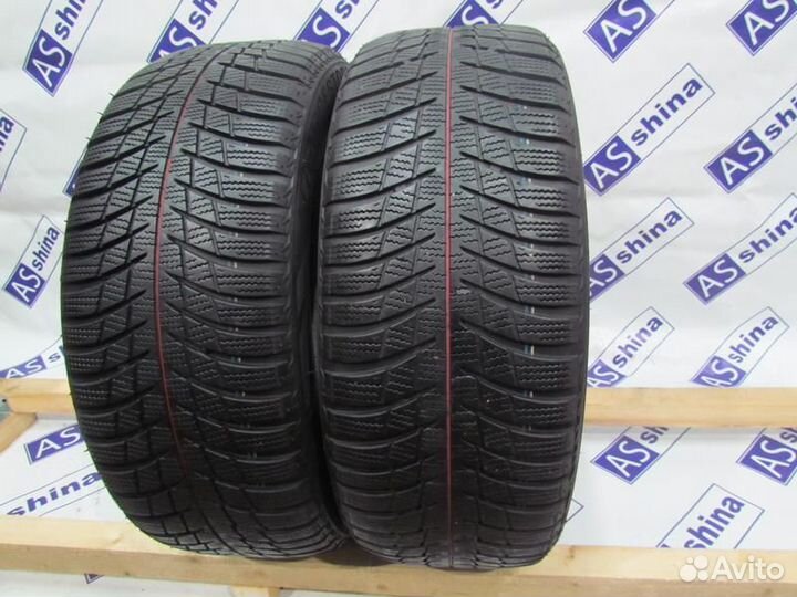 Bridgestone Blizzak LM-001 215/55 R17 99G