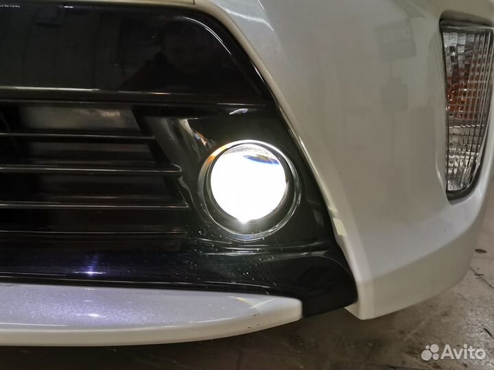 Toyota Prius Установка билед птф