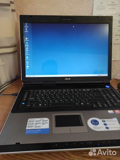Ноутбук asus