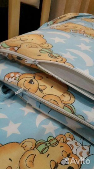 Бортики с комплектом постельного белья и балдахино