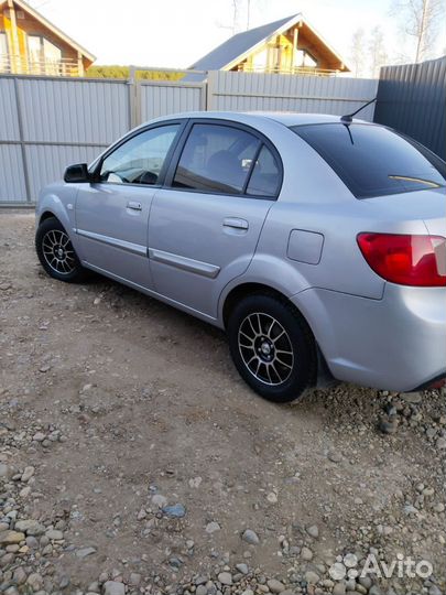 Kia Rio 1.4 AT, 2010, 230 000 км