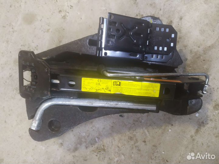 Набор инструментов Volkswagen Touareg NF