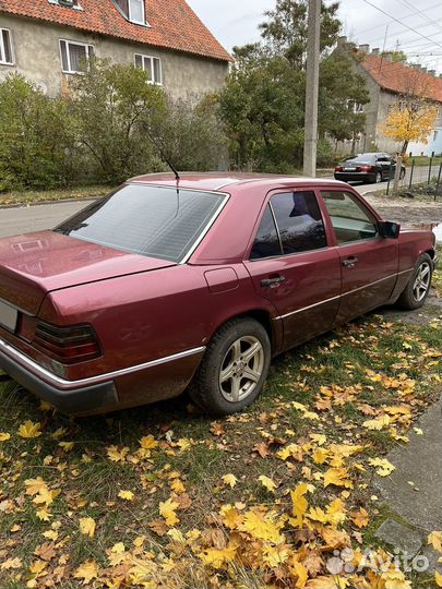 Mercedes-Benz W124 3.0 AT, 1990, 200 000 км