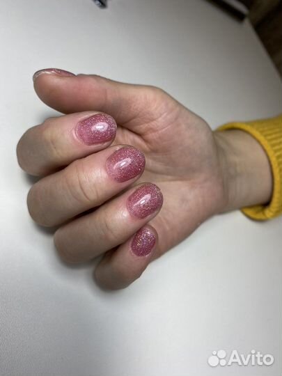 Модель на маникюр + гель лак