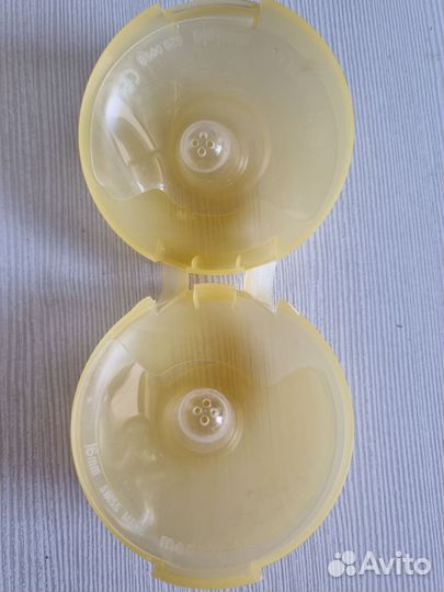 Накладки на грудь medela