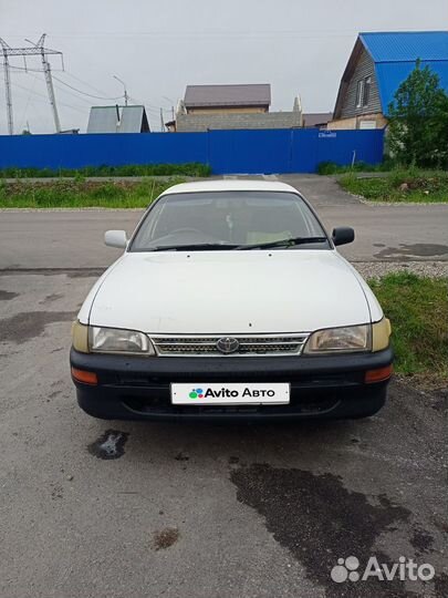 Toyota Corolla 2.2 AT, 2002, 400 000 км