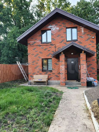 Коттедж 100 м² на участке 6 сот.