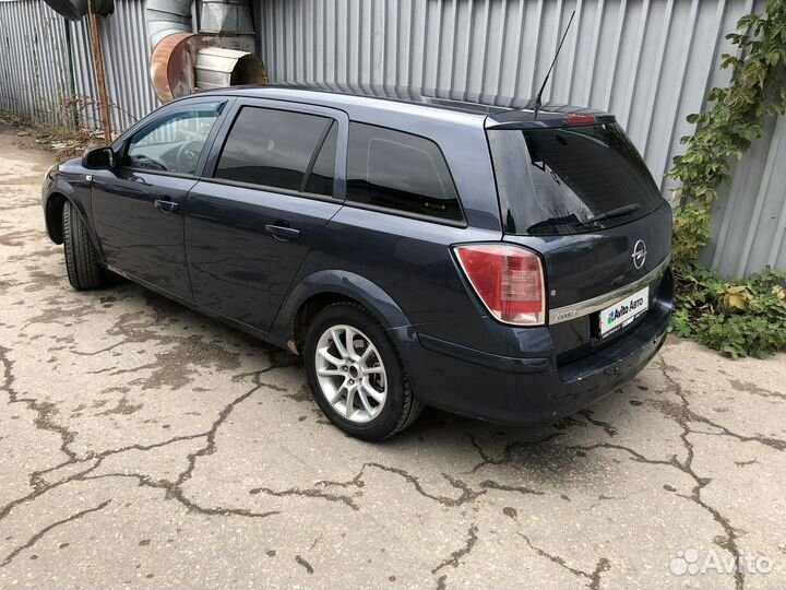 Opel Astra 1.6 МТ, 2010, 280 000 км